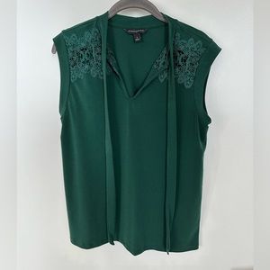 Banana Republic green lace tie tank